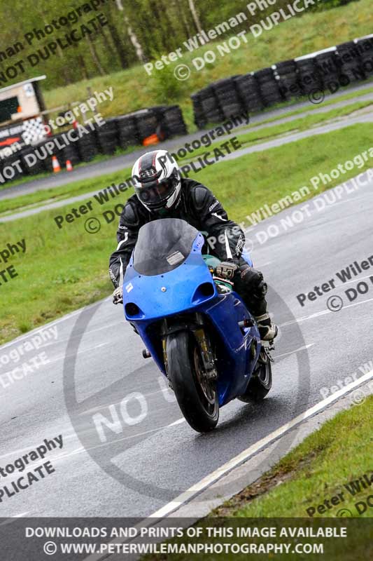 Three Sisters;Three Sisters photographs;Three Sisters trackday photographs;enduro digital images;event digital images;eventdigitalimages;lydden no limits trackday;no limits trackdays;peter wileman photography;racing digital images;trackday digital images;trackday photos