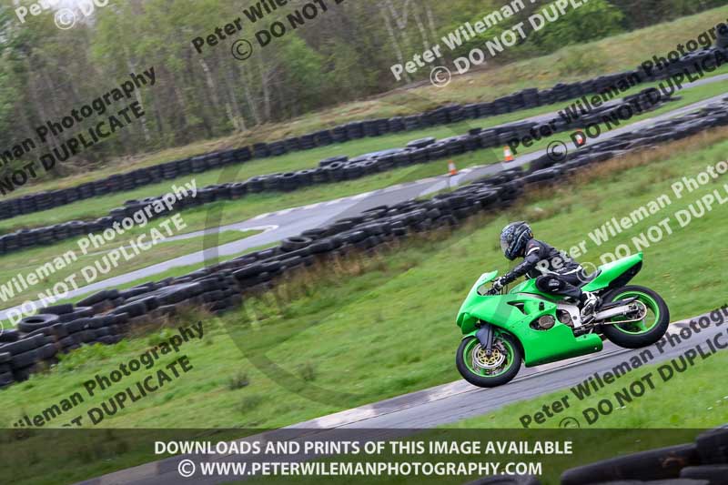 Three Sisters;Three Sisters photographs;Three Sisters trackday photographs;enduro digital images;event digital images;eventdigitalimages;lydden no limits trackday;no limits trackdays;peter wileman photography;racing digital images;trackday digital images;trackday photos