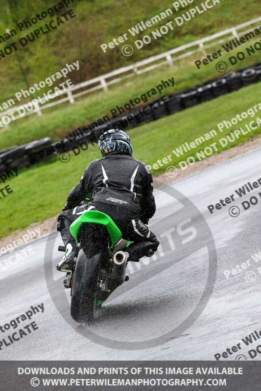 Three Sisters;Three Sisters photographs;Three Sisters trackday photographs;enduro digital images;event digital images;eventdigitalimages;lydden no limits trackday;no limits trackdays;peter wileman photography;racing digital images;trackday digital images;trackday photos