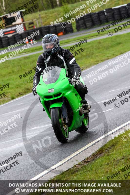 Three Sisters;Three Sisters photographs;Three Sisters trackday photographs;enduro digital images;event digital images;eventdigitalimages;lydden no limits trackday;no limits trackdays;peter wileman photography;racing digital images;trackday digital images;trackday photos