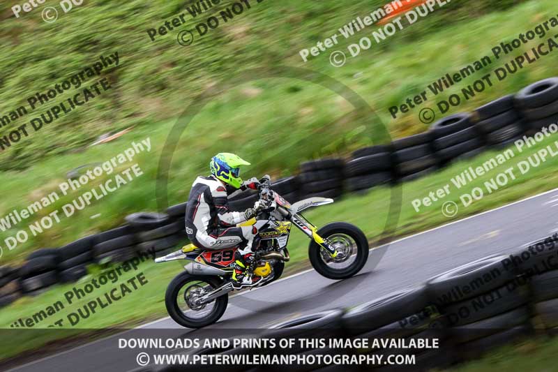 Three Sisters;Three Sisters photographs;Three Sisters trackday photographs;enduro digital images;event digital images;eventdigitalimages;lydden no limits trackday;no limits trackdays;peter wileman photography;racing digital images;trackday digital images;trackday photos