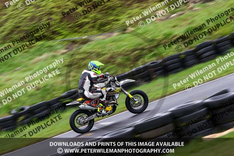 Three Sisters;Three Sisters photographs;Three Sisters trackday photographs;enduro digital images;event digital images;eventdigitalimages;lydden no limits trackday;no limits trackdays;peter wileman photography;racing digital images;trackday digital images;trackday photos