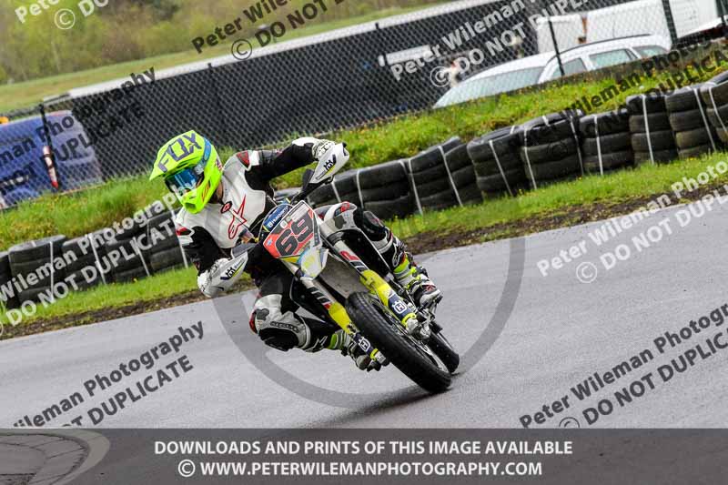 Three Sisters;Three Sisters photographs;Three Sisters trackday photographs;enduro digital images;event digital images;eventdigitalimages;lydden no limits trackday;no limits trackdays;peter wileman photography;racing digital images;trackday digital images;trackday photos