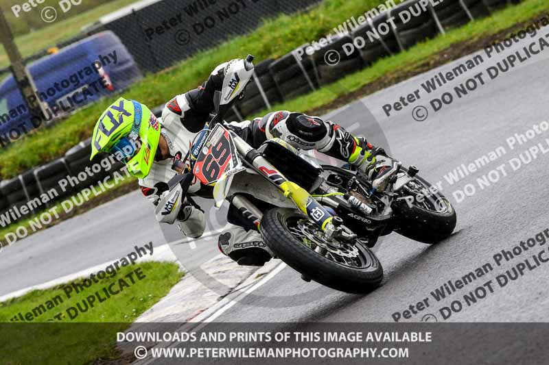 Three Sisters;Three Sisters photographs;Three Sisters trackday photographs;enduro digital images;event digital images;eventdigitalimages;lydden no limits trackday;no limits trackdays;peter wileman photography;racing digital images;trackday digital images;trackday photos