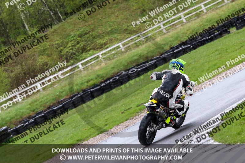 Three Sisters;Three Sisters photographs;Three Sisters trackday photographs;enduro digital images;event digital images;eventdigitalimages;lydden no limits trackday;no limits trackdays;peter wileman photography;racing digital images;trackday digital images;trackday photos