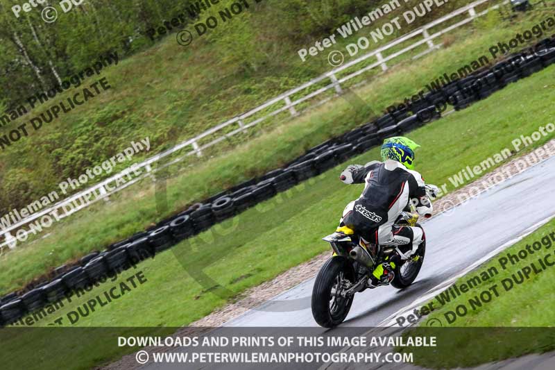 Three Sisters;Three Sisters photographs;Three Sisters trackday photographs;enduro digital images;event digital images;eventdigitalimages;lydden no limits trackday;no limits trackdays;peter wileman photography;racing digital images;trackday digital images;trackday photos