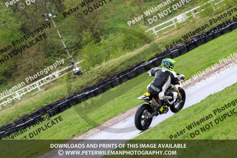 Three Sisters;Three Sisters photographs;Three Sisters trackday photographs;enduro digital images;event digital images;eventdigitalimages;lydden no limits trackday;no limits trackdays;peter wileman photography;racing digital images;trackday digital images;trackday photos