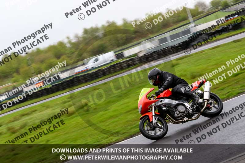 Three Sisters;Three Sisters photographs;Three Sisters trackday photographs;enduro digital images;event digital images;eventdigitalimages;lydden no limits trackday;no limits trackdays;peter wileman photography;racing digital images;trackday digital images;trackday photos