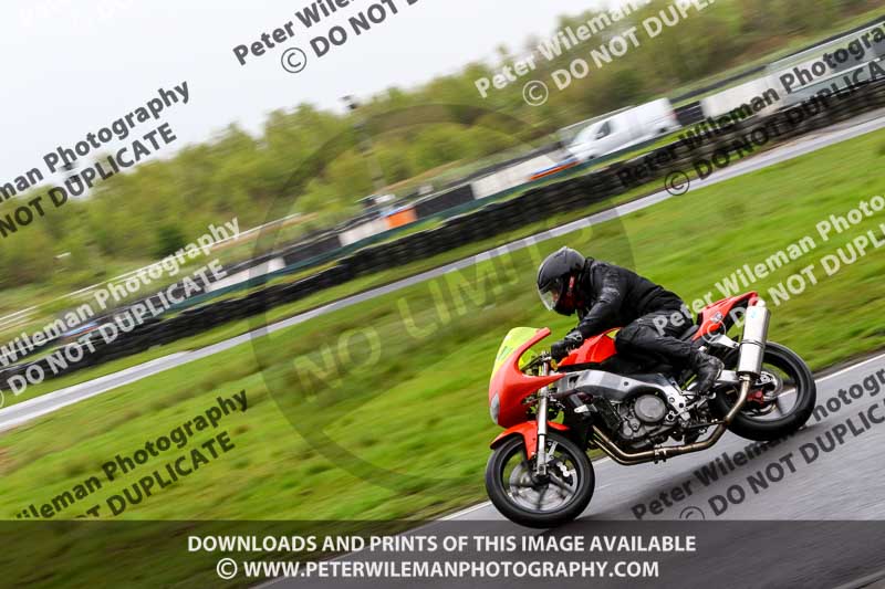 Three Sisters;Three Sisters photographs;Three Sisters trackday photographs;enduro digital images;event digital images;eventdigitalimages;lydden no limits trackday;no limits trackdays;peter wileman photography;racing digital images;trackday digital images;trackday photos