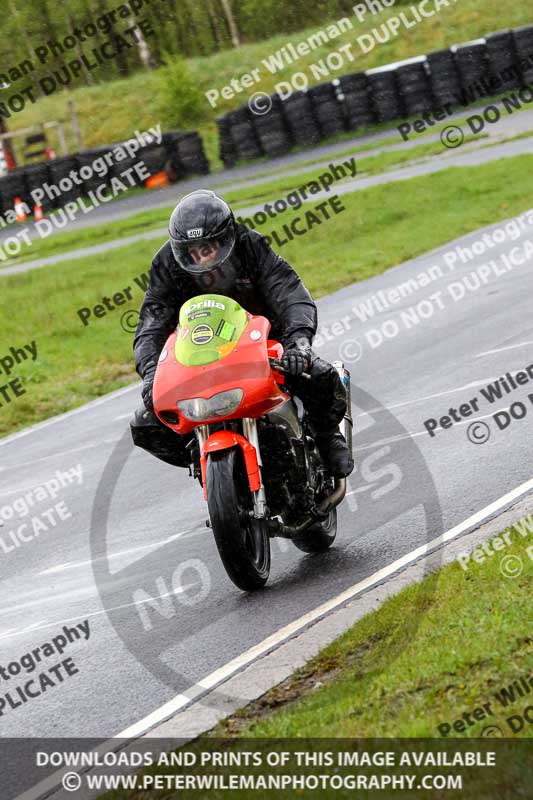 Three Sisters;Three Sisters photographs;Three Sisters trackday photographs;enduro digital images;event digital images;eventdigitalimages;lydden no limits trackday;no limits trackdays;peter wileman photography;racing digital images;trackday digital images;trackday photos