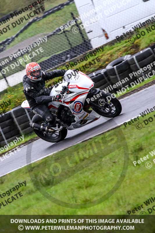 Three Sisters;Three Sisters photographs;Three Sisters trackday photographs;enduro digital images;event digital images;eventdigitalimages;lydden no limits trackday;no limits trackdays;peter wileman photography;racing digital images;trackday digital images;trackday photos