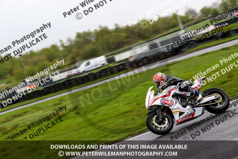 Three Sisters;Three Sisters photographs;Three Sisters trackday photographs;enduro digital images;event digital images;eventdigitalimages;lydden no limits trackday;no limits trackdays;peter wileman photography;racing digital images;trackday digital images;trackday photos