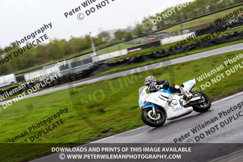 Three Sisters;Three Sisters photographs;Three Sisters trackday photographs;enduro digital images;event digital images;eventdigitalimages;lydden no limits trackday;no limits trackdays;peter wileman photography;racing digital images;trackday digital images;trackday photos