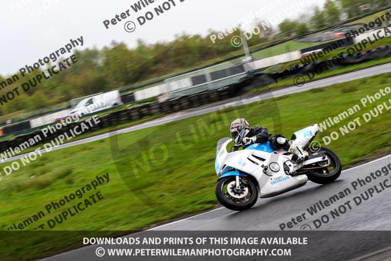 Three Sisters;Three Sisters photographs;Three Sisters trackday photographs;enduro digital images;event digital images;eventdigitalimages;lydden no limits trackday;no limits trackdays;peter wileman photography;racing digital images;trackday digital images;trackday photos