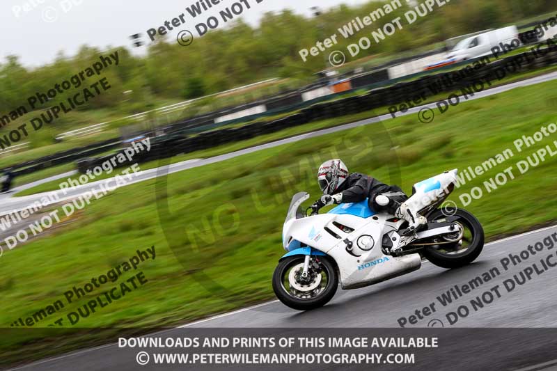 Three Sisters;Three Sisters photographs;Three Sisters trackday photographs;enduro digital images;event digital images;eventdigitalimages;lydden no limits trackday;no limits trackdays;peter wileman photography;racing digital images;trackday digital images;trackday photos