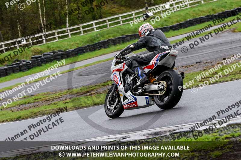 Three Sisters;Three Sisters photographs;Three Sisters trackday photographs;enduro digital images;event digital images;eventdigitalimages;lydden no limits trackday;no limits trackdays;peter wileman photography;racing digital images;trackday digital images;trackday photos