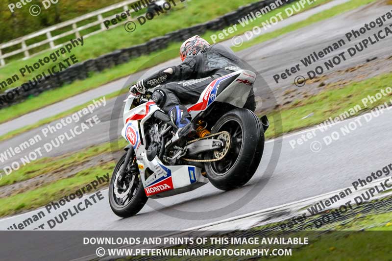 Three Sisters;Three Sisters photographs;Three Sisters trackday photographs;enduro digital images;event digital images;eventdigitalimages;lydden no limits trackday;no limits trackdays;peter wileman photography;racing digital images;trackday digital images;trackday photos