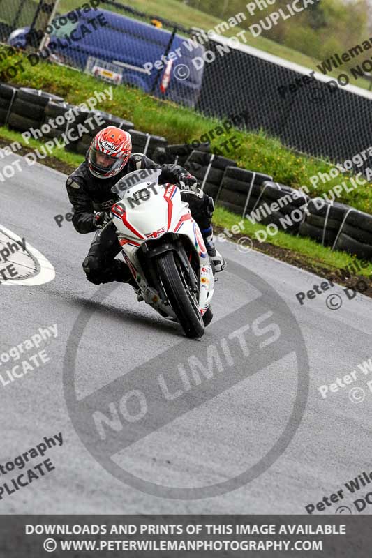 Three Sisters;Three Sisters photographs;Three Sisters trackday photographs;enduro digital images;event digital images;eventdigitalimages;lydden no limits trackday;no limits trackdays;peter wileman photography;racing digital images;trackday digital images;trackday photos