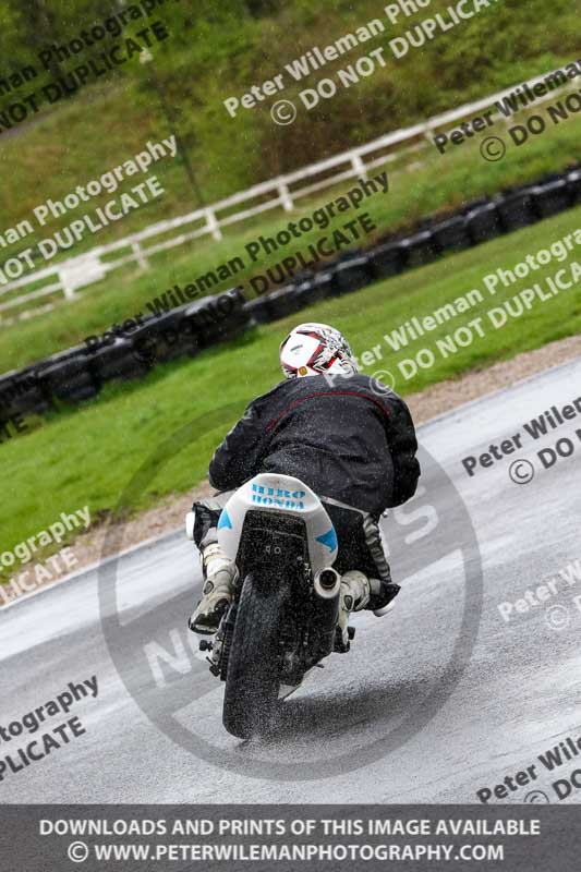 Three Sisters;Three Sisters photographs;Three Sisters trackday photographs;enduro digital images;event digital images;eventdigitalimages;lydden no limits trackday;no limits trackdays;peter wileman photography;racing digital images;trackday digital images;trackday photos