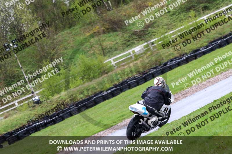 Three Sisters;Three Sisters photographs;Three Sisters trackday photographs;enduro digital images;event digital images;eventdigitalimages;lydden no limits trackday;no limits trackdays;peter wileman photography;racing digital images;trackday digital images;trackday photos