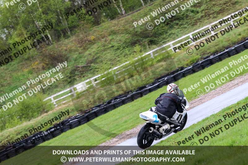 Three Sisters;Three Sisters photographs;Three Sisters trackday photographs;enduro digital images;event digital images;eventdigitalimages;lydden no limits trackday;no limits trackdays;peter wileman photography;racing digital images;trackday digital images;trackday photos