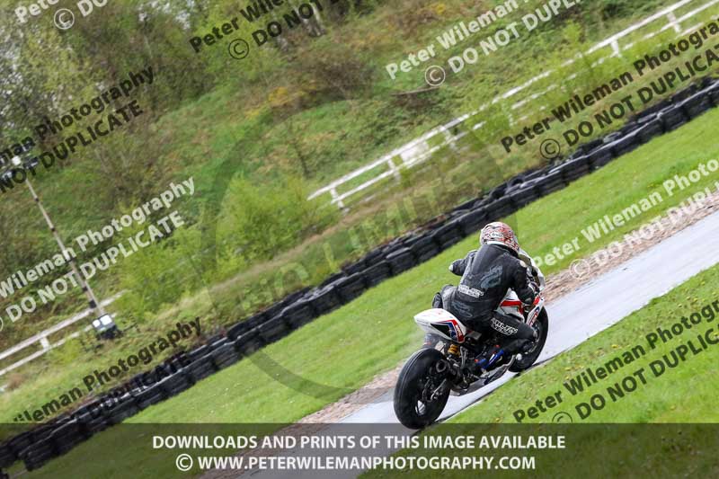 Three Sisters;Three Sisters photographs;Three Sisters trackday photographs;enduro digital images;event digital images;eventdigitalimages;lydden no limits trackday;no limits trackdays;peter wileman photography;racing digital images;trackday digital images;trackday photos