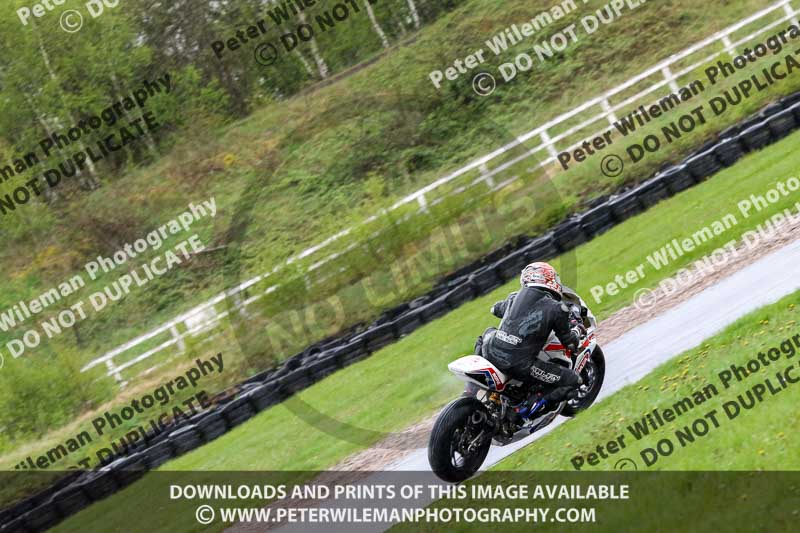 Three Sisters;Three Sisters photographs;Three Sisters trackday photographs;enduro digital images;event digital images;eventdigitalimages;lydden no limits trackday;no limits trackdays;peter wileman photography;racing digital images;trackday digital images;trackday photos