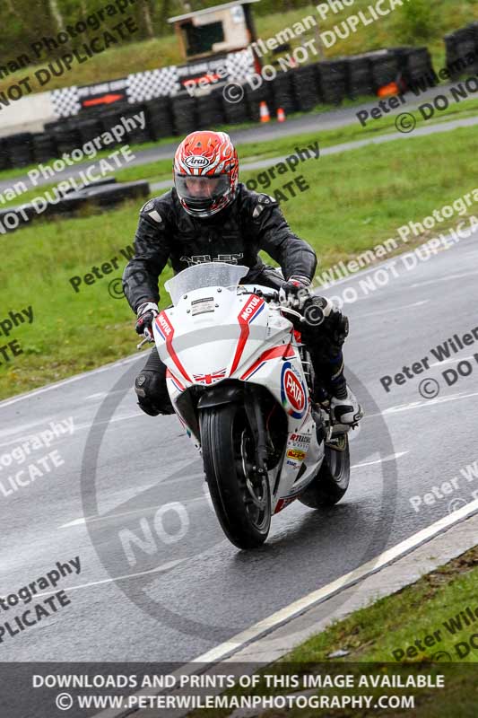 Three Sisters;Three Sisters photographs;Three Sisters trackday photographs;enduro digital images;event digital images;eventdigitalimages;lydden no limits trackday;no limits trackdays;peter wileman photography;racing digital images;trackday digital images;trackday photos