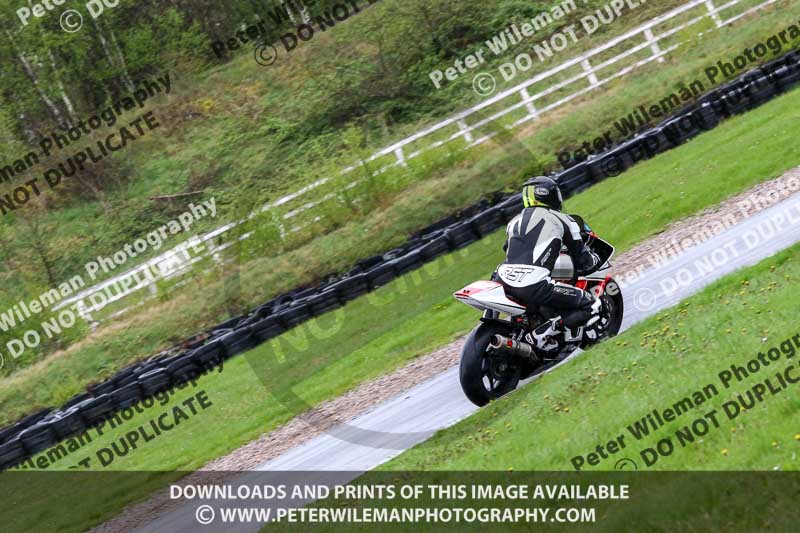 Three Sisters;Three Sisters photographs;Three Sisters trackday photographs;enduro digital images;event digital images;eventdigitalimages;lydden no limits trackday;no limits trackdays;peter wileman photography;racing digital images;trackday digital images;trackday photos