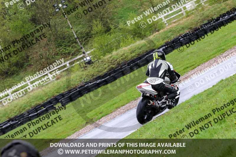 Three Sisters;Three Sisters photographs;Three Sisters trackday photographs;enduro digital images;event digital images;eventdigitalimages;lydden no limits trackday;no limits trackdays;peter wileman photography;racing digital images;trackday digital images;trackday photos