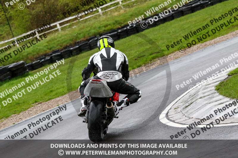 Three Sisters;Three Sisters photographs;Three Sisters trackday photographs;enduro digital images;event digital images;eventdigitalimages;lydden no limits trackday;no limits trackdays;peter wileman photography;racing digital images;trackday digital images;trackday photos