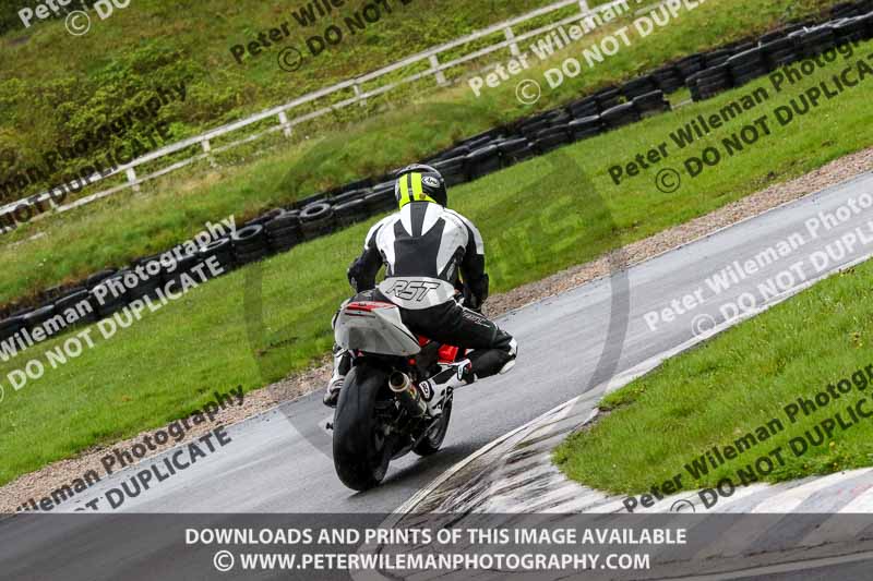 Three Sisters;Three Sisters photographs;Three Sisters trackday photographs;enduro digital images;event digital images;eventdigitalimages;lydden no limits trackday;no limits trackdays;peter wileman photography;racing digital images;trackday digital images;trackday photos