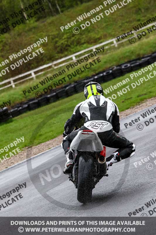 Three Sisters;Three Sisters photographs;Three Sisters trackday photographs;enduro digital images;event digital images;eventdigitalimages;lydden no limits trackday;no limits trackdays;peter wileman photography;racing digital images;trackday digital images;trackday photos