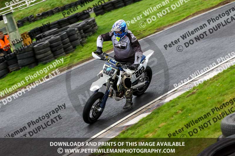 Three Sisters;Three Sisters photographs;Three Sisters trackday photographs;enduro digital images;event digital images;eventdigitalimages;lydden no limits trackday;no limits trackdays;peter wileman photography;racing digital images;trackday digital images;trackday photos