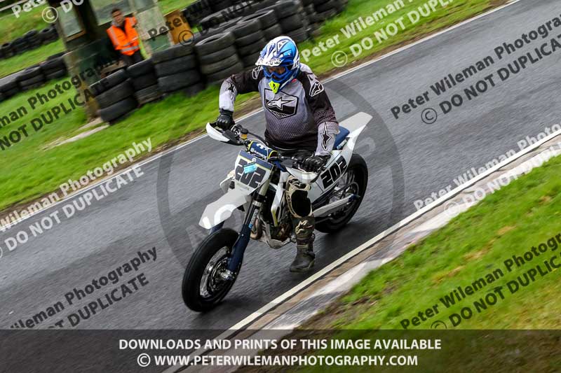 Three Sisters;Three Sisters photographs;Three Sisters trackday photographs;enduro digital images;event digital images;eventdigitalimages;lydden no limits trackday;no limits trackdays;peter wileman photography;racing digital images;trackday digital images;trackday photos