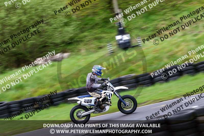 Three Sisters;Three Sisters photographs;Three Sisters trackday photographs;enduro digital images;event digital images;eventdigitalimages;lydden no limits trackday;no limits trackdays;peter wileman photography;racing digital images;trackday digital images;trackday photos