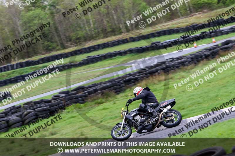 Three Sisters;Three Sisters photographs;Three Sisters trackday photographs;enduro digital images;event digital images;eventdigitalimages;lydden no limits trackday;no limits trackdays;peter wileman photography;racing digital images;trackday digital images;trackday photos