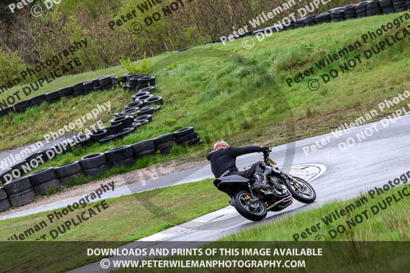 Three Sisters;Three Sisters photographs;Three Sisters trackday photographs;enduro digital images;event digital images;eventdigitalimages;lydden no limits trackday;no limits trackdays;peter wileman photography;racing digital images;trackday digital images;trackday photos