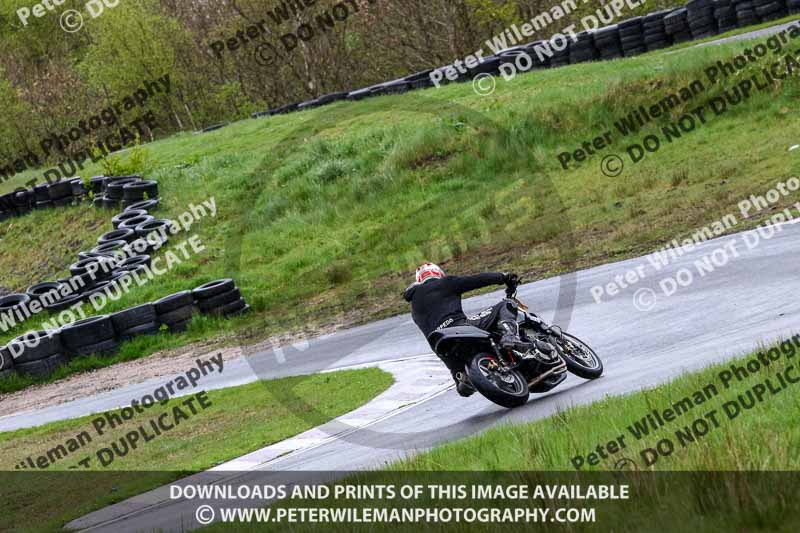 Three Sisters;Three Sisters photographs;Three Sisters trackday photographs;enduro digital images;event digital images;eventdigitalimages;lydden no limits trackday;no limits trackdays;peter wileman photography;racing digital images;trackday digital images;trackday photos