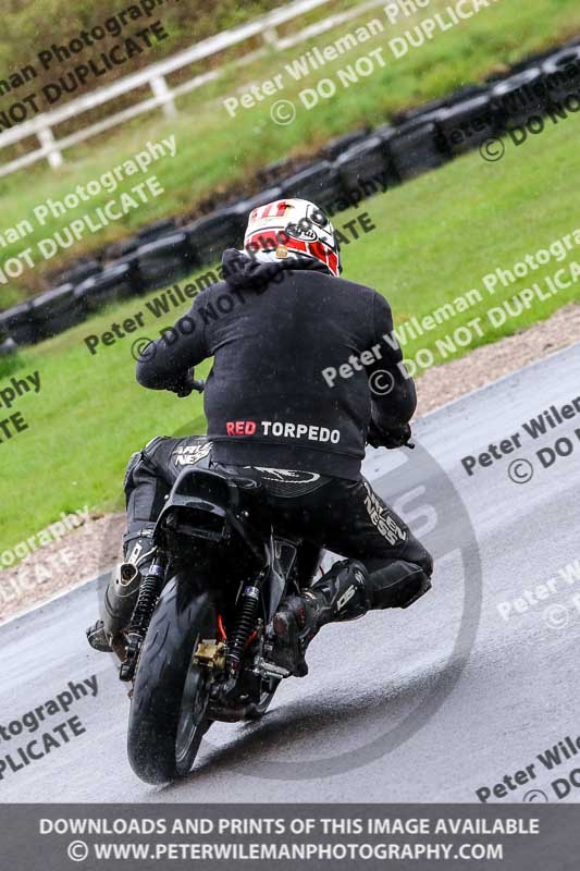 Three Sisters;Three Sisters photographs;Three Sisters trackday photographs;enduro digital images;event digital images;eventdigitalimages;lydden no limits trackday;no limits trackdays;peter wileman photography;racing digital images;trackday digital images;trackday photos