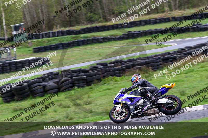 Three Sisters;Three Sisters photographs;Three Sisters trackday photographs;enduro digital images;event digital images;eventdigitalimages;lydden no limits trackday;no limits trackdays;peter wileman photography;racing digital images;trackday digital images;trackday photos