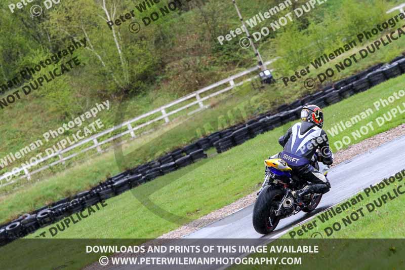 Three Sisters;Three Sisters photographs;Three Sisters trackday photographs;enduro digital images;event digital images;eventdigitalimages;lydden no limits trackday;no limits trackdays;peter wileman photography;racing digital images;trackday digital images;trackday photos