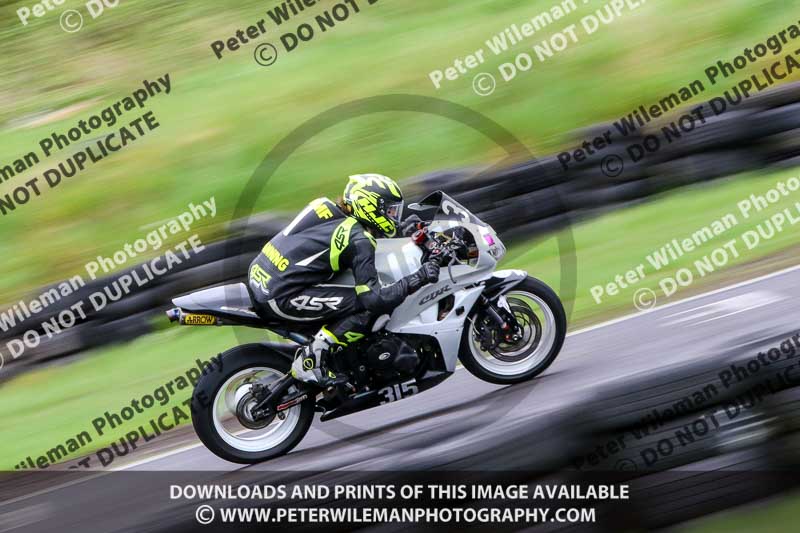 Three Sisters;Three Sisters photographs;Three Sisters trackday photographs;enduro digital images;event digital images;eventdigitalimages;lydden no limits trackday;no limits trackdays;peter wileman photography;racing digital images;trackday digital images;trackday photos