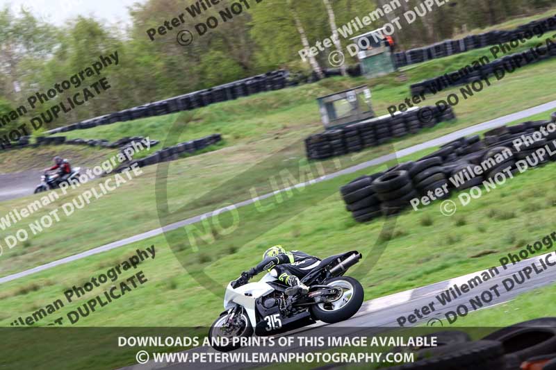 Three Sisters;Three Sisters photographs;Three Sisters trackday photographs;enduro digital images;event digital images;eventdigitalimages;lydden no limits trackday;no limits trackdays;peter wileman photography;racing digital images;trackday digital images;trackday photos