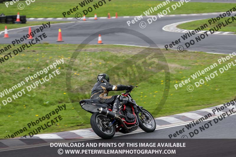 Three Sisters;Three Sisters photographs;Three Sisters trackday photographs;enduro digital images;event digital images;eventdigitalimages;lydden no limits trackday;no limits trackdays;peter wileman photography;racing digital images;trackday digital images;trackday photos