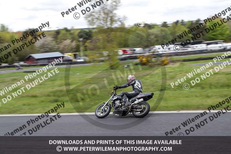 Three Sisters;Three Sisters photographs;Three Sisters trackday photographs;enduro digital images;event digital images;eventdigitalimages;lydden no limits trackday;no limits trackdays;peter wileman photography;racing digital images;trackday digital images;trackday photos