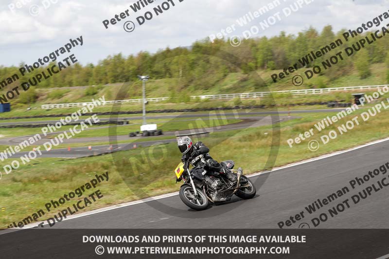 Three Sisters;Three Sisters photographs;Three Sisters trackday photographs;enduro digital images;event digital images;eventdigitalimages;lydden no limits trackday;no limits trackdays;peter wileman photography;racing digital images;trackday digital images;trackday photos