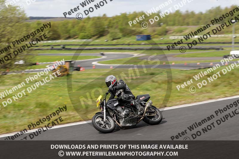 Three Sisters;Three Sisters photographs;Three Sisters trackday photographs;enduro digital images;event digital images;eventdigitalimages;lydden no limits trackday;no limits trackdays;peter wileman photography;racing digital images;trackday digital images;trackday photos