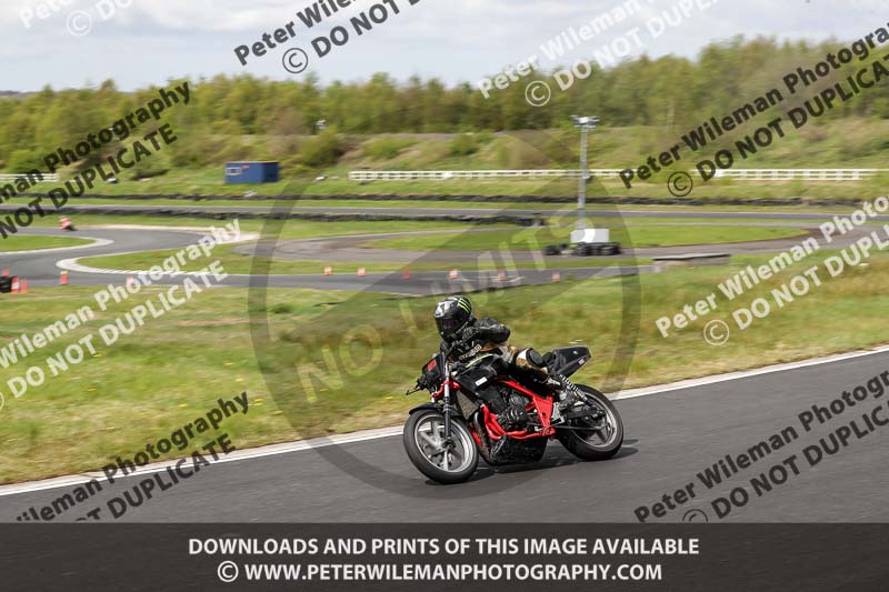 Three Sisters;Three Sisters photographs;Three Sisters trackday photographs;enduro digital images;event digital images;eventdigitalimages;lydden no limits trackday;no limits trackdays;peter wileman photography;racing digital images;trackday digital images;trackday photos