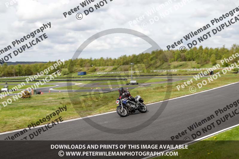 Three Sisters;Three Sisters photographs;Three Sisters trackday photographs;enduro digital images;event digital images;eventdigitalimages;lydden no limits trackday;no limits trackdays;peter wileman photography;racing digital images;trackday digital images;trackday photos